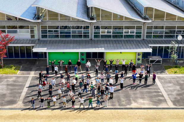 Minami Yamashiro Elementary School celebrates its 20th anniversary
